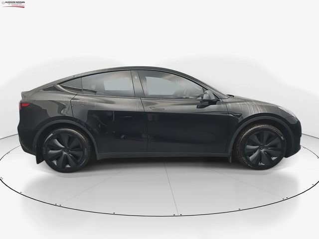 Used 2025 Tesla Model Y Long Range image 11