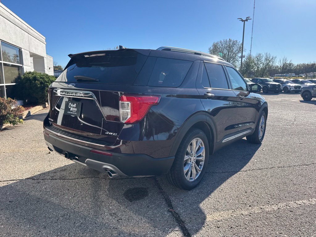 Certified 2023 Ford Explorer Limited w/ Limited Technology Package AWD/4WD image 3