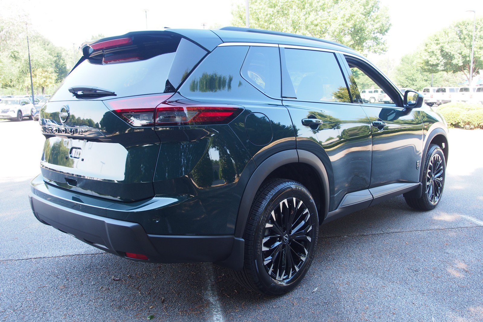 New 2026 Nissan Rogue Dark Armor FWD image 7