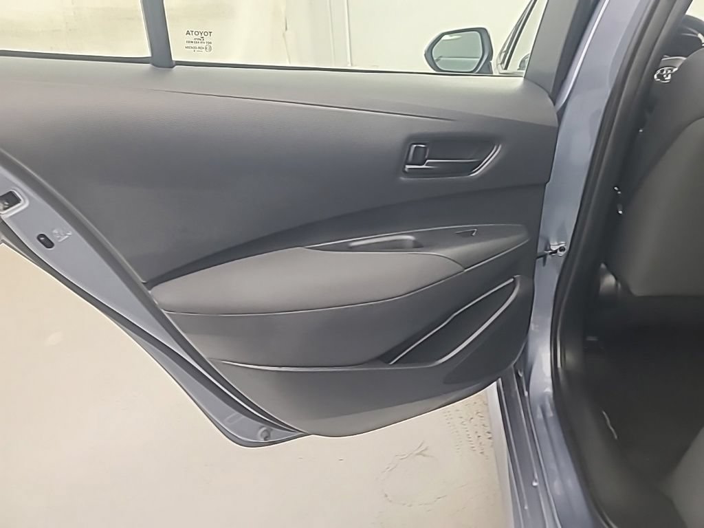 Used 2025 Toyota Corolla LE FWD image 20