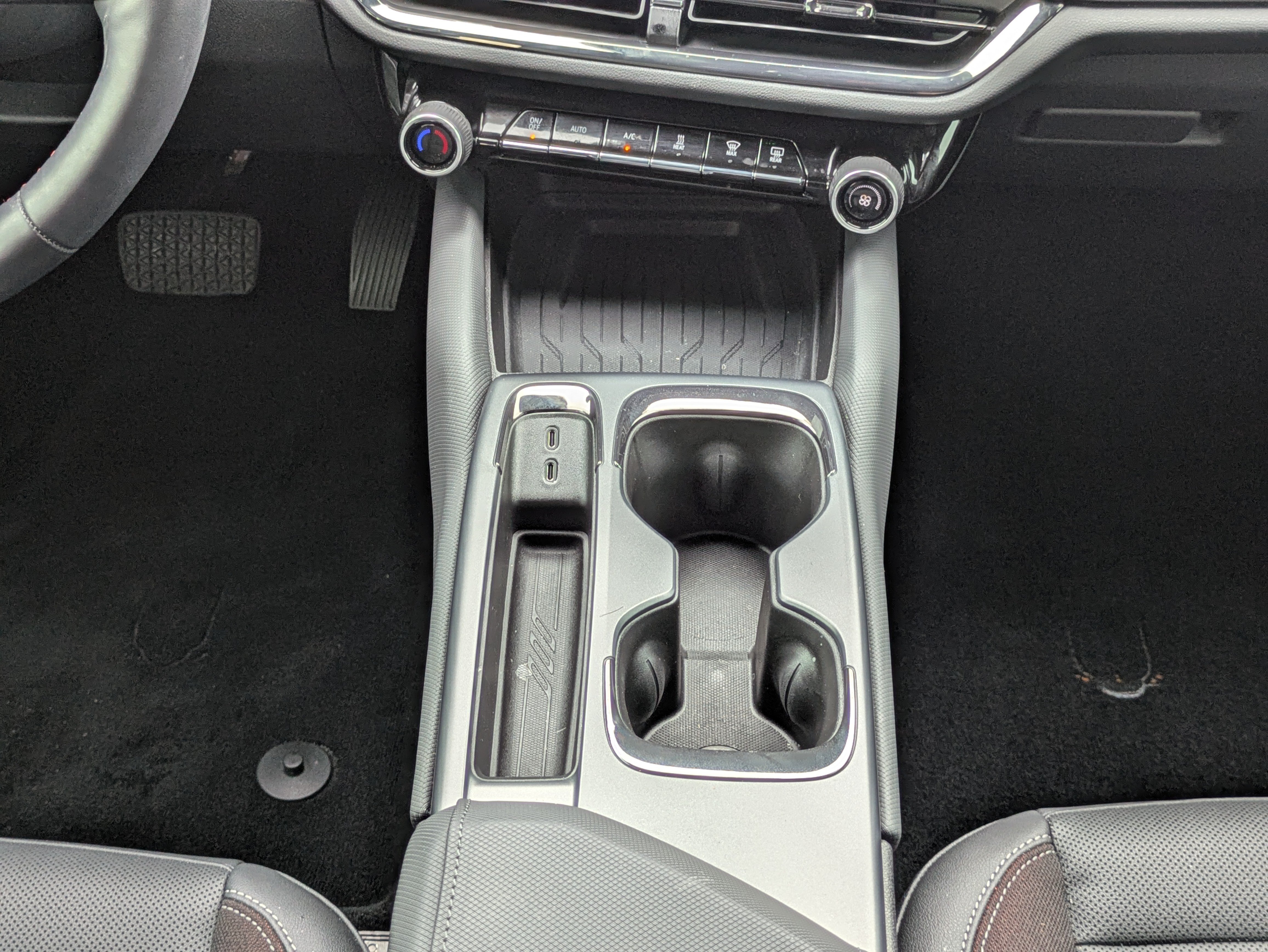 Used 2024 Chevrolet Equinox EV RS FWD image 19