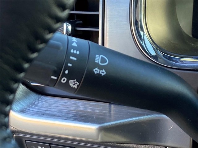 Used 2023 Ford F150 Lariat w/ Max Trailer Tow Package image 26