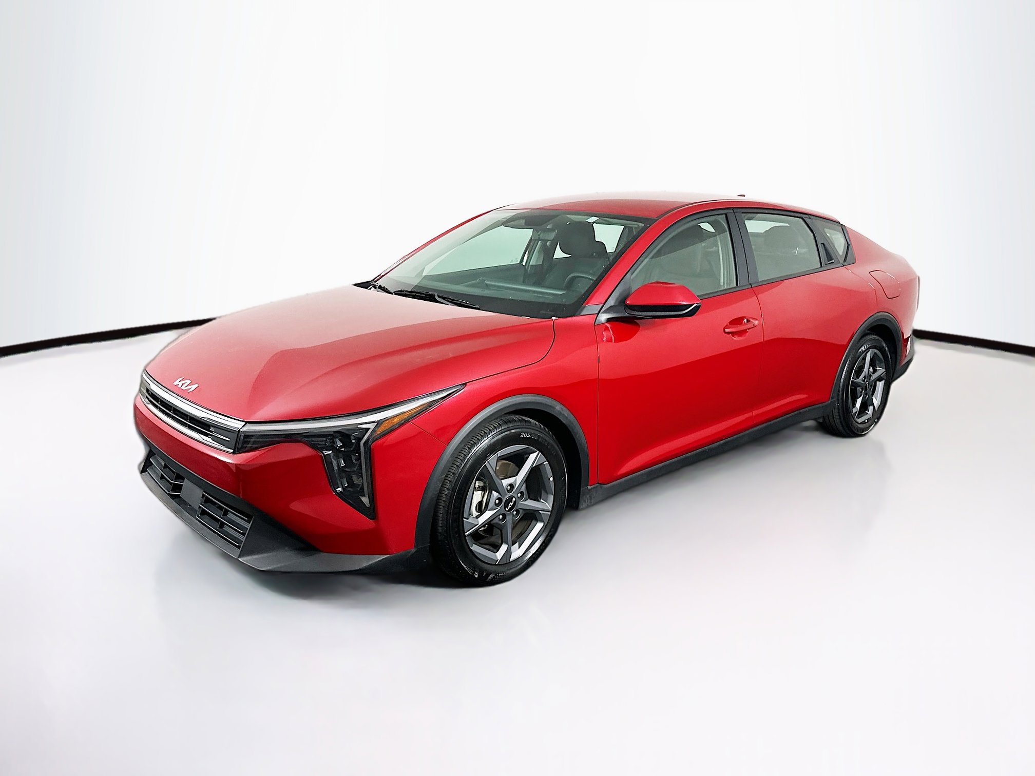Used 2025 Kia K4 LXS image 3