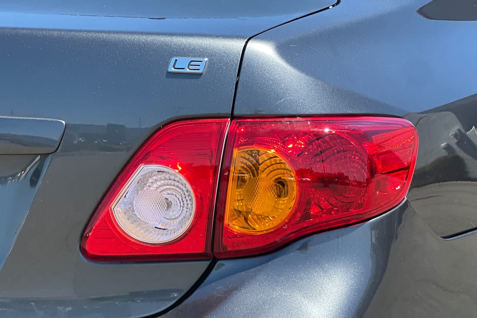 Used 2010 Toyota Corolla LE FWD image 29