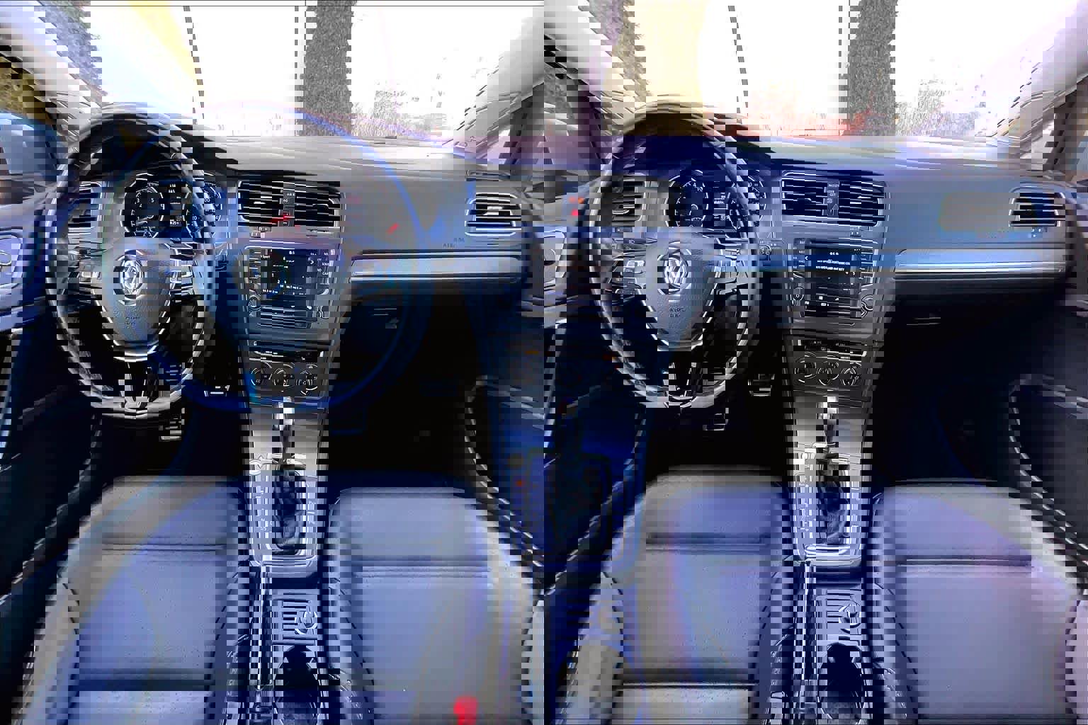 Used 2017 Volkswagen Golf Alltrack SE image 16