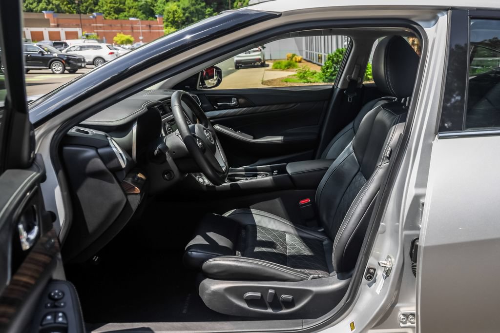 Used 2018 Nissan Maxima Platinum FWD image 24