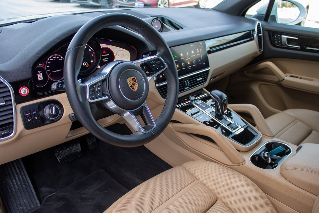 Used 2023 Porsche Cayenne image 11