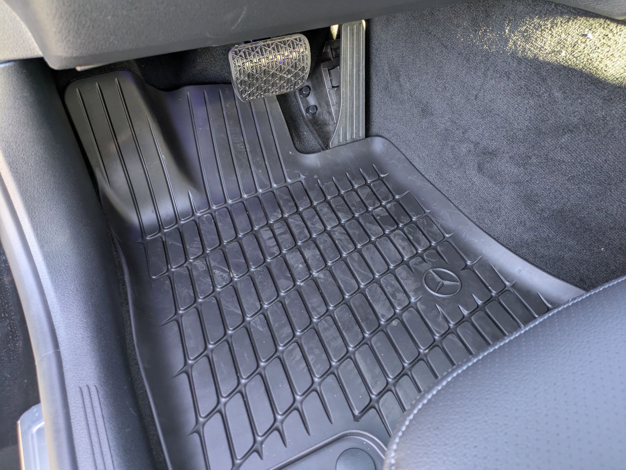 Used 2025 Mercedes-Benz C 300 4MATIC Sedan image 17