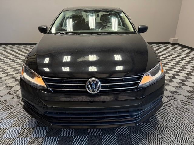 Used 2015 Volkswagen Jetta S image 4