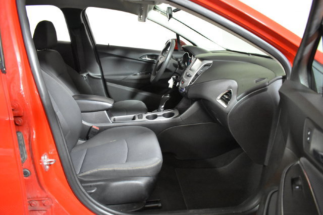 Used 2018 Chevrolet Cruze LS FWD image 26
