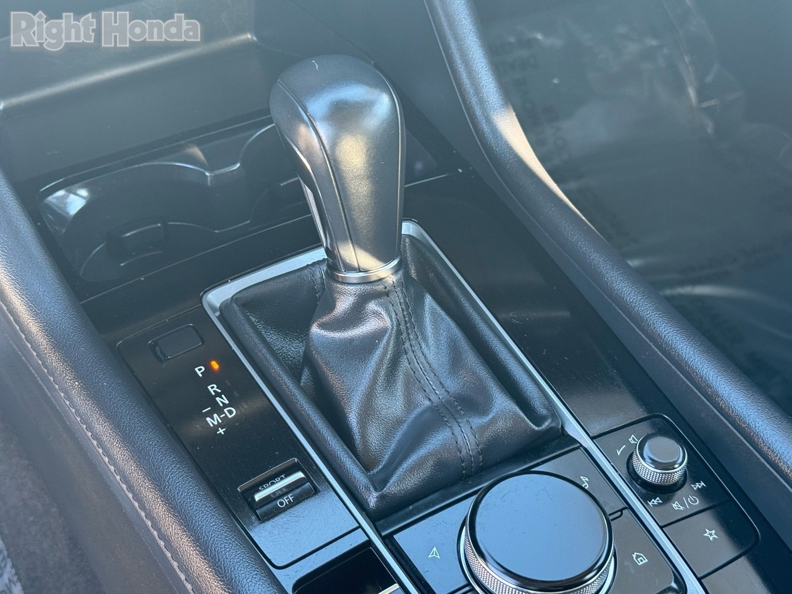 Used 2024 MAZDA MAZDA3 s image 23