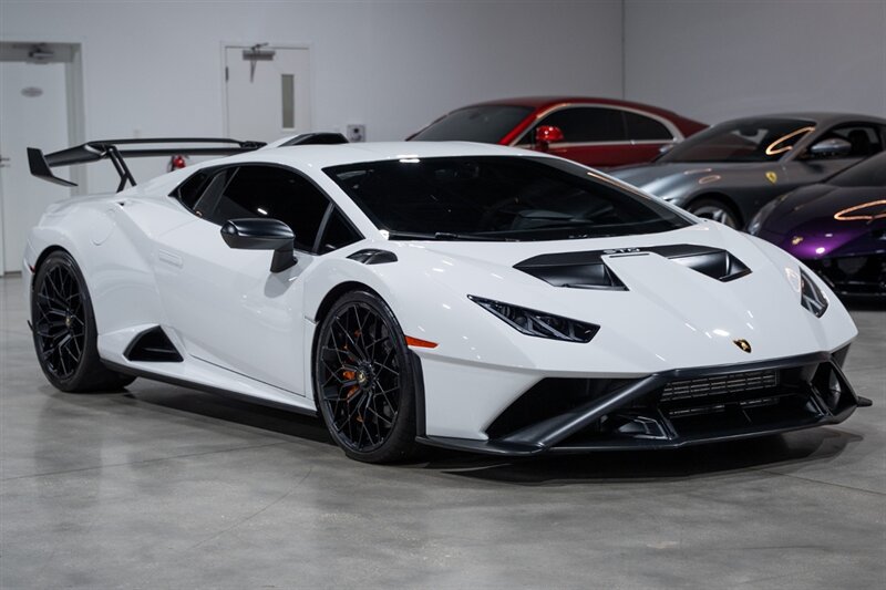 Used 2022 Lamborghini Huracan STO RWD image 16