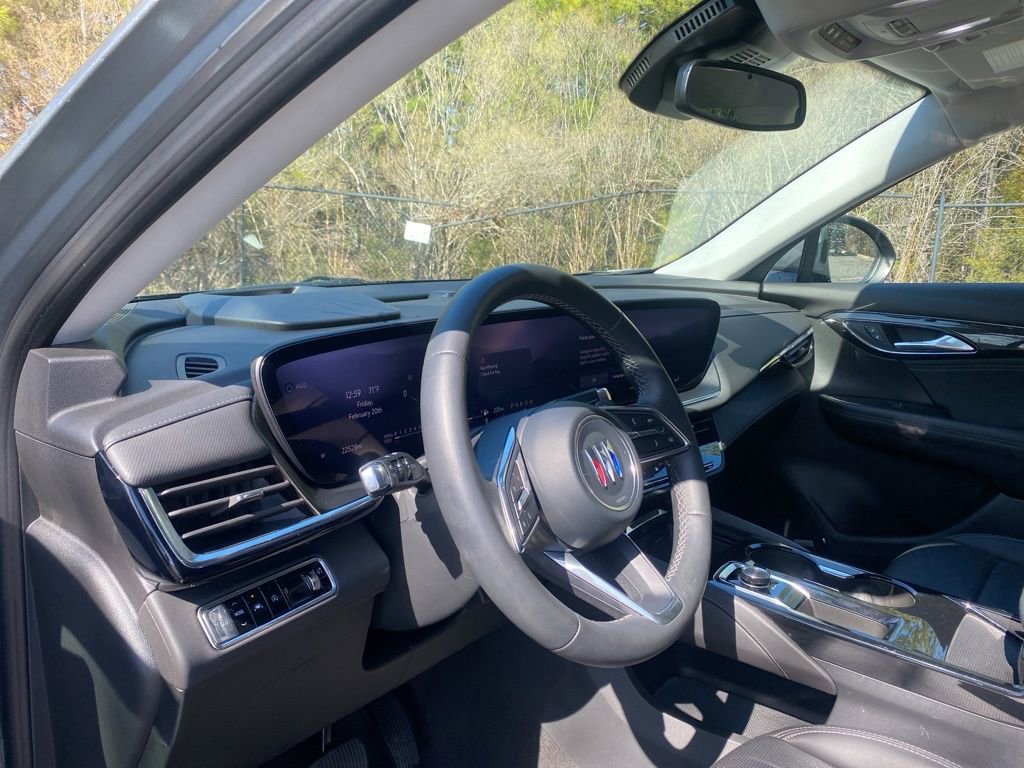 Used 2025 Buick Envision Preferred image 15