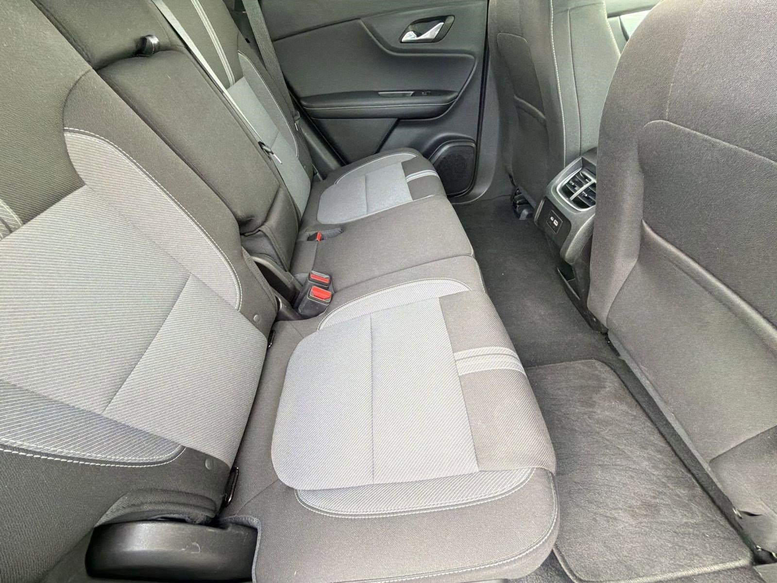Used 2025 Chevrolet Blazer LT FWD image 33
