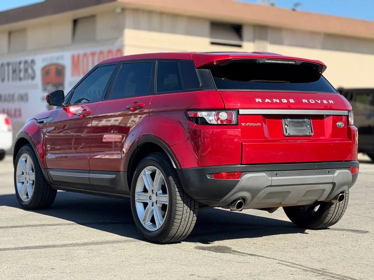 Used 2014 Land Rover Range Rover Evoque Pure Premium AWD/4WD image 10