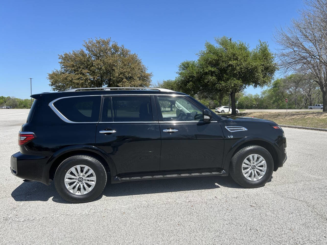 Used 2022 Nissan Armada SV RWD image 12