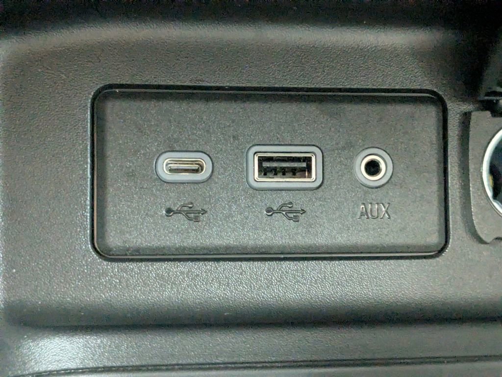 Used 2022 Chevrolet Equinox LT image 23