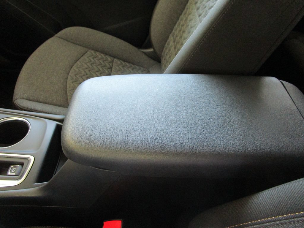 Used 2023 Chevrolet Equinox LT FWD image 35