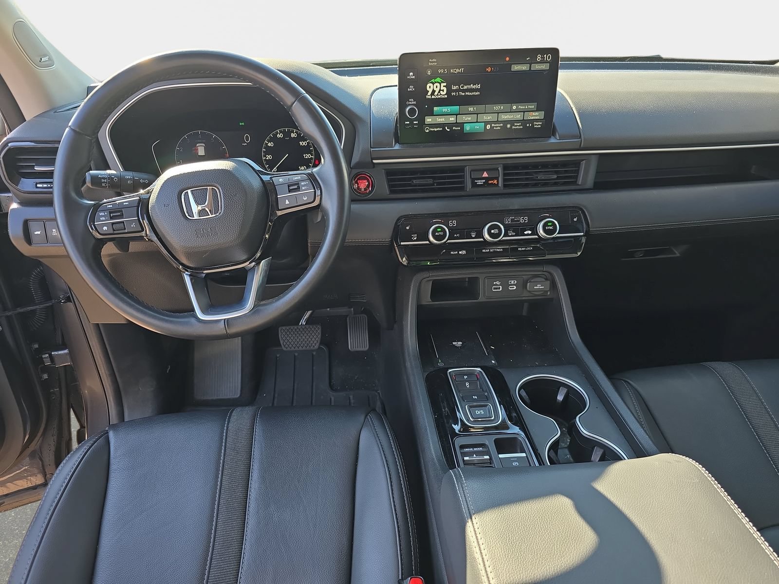 Used 2024 Honda Pilot Touring image 12