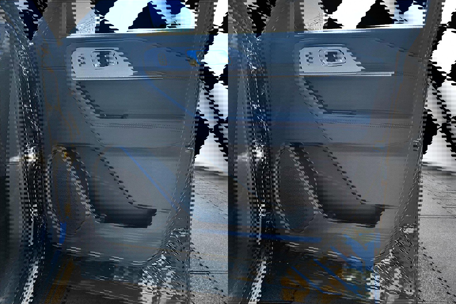 New 2025 Ford Explorer Active w/ Active Comfort Package image 27