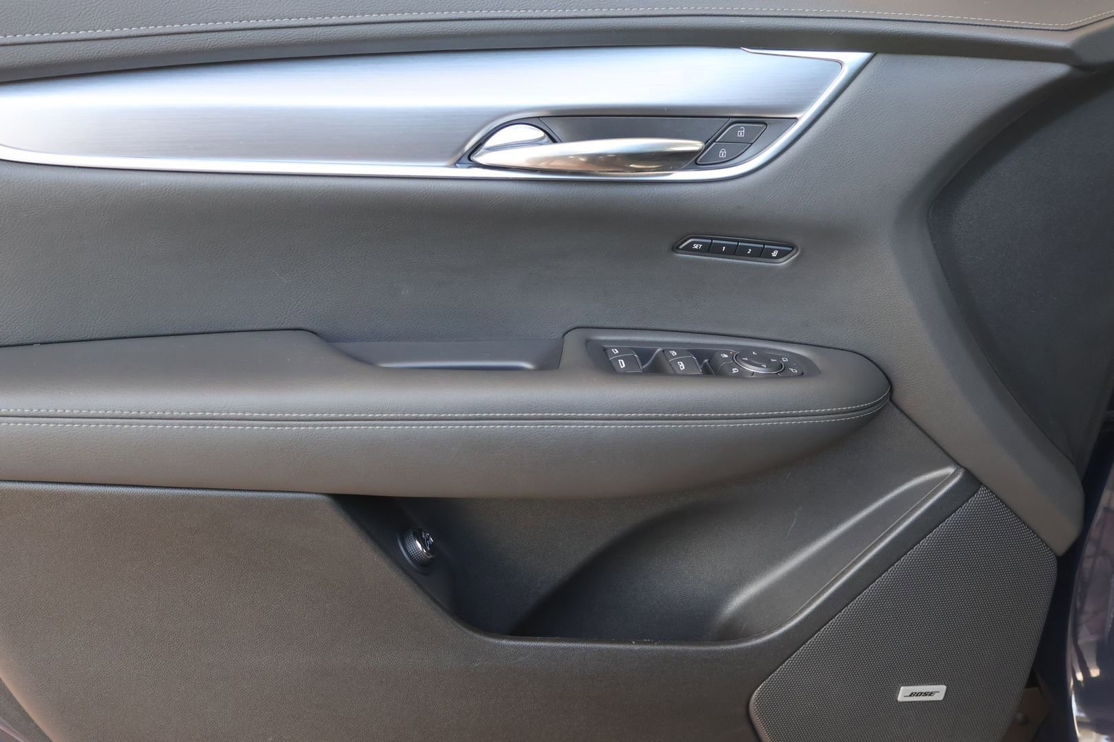 Used 2024 Cadillac XT6 Luxury FWD image 9