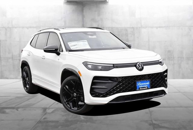 New 2026 Volkswagen Tiguan SE R-Line image 2