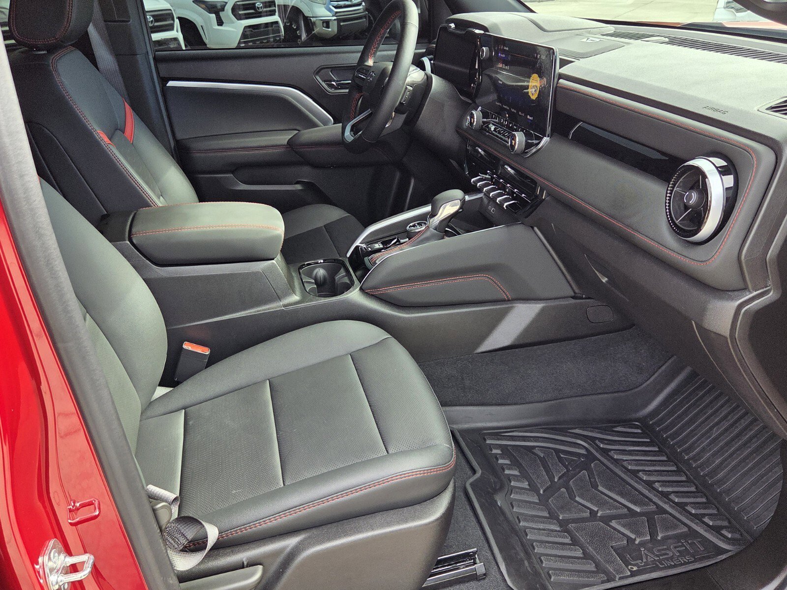 Used 2026 Chevrolet Colorado Z71 w/ Technology Package image 11