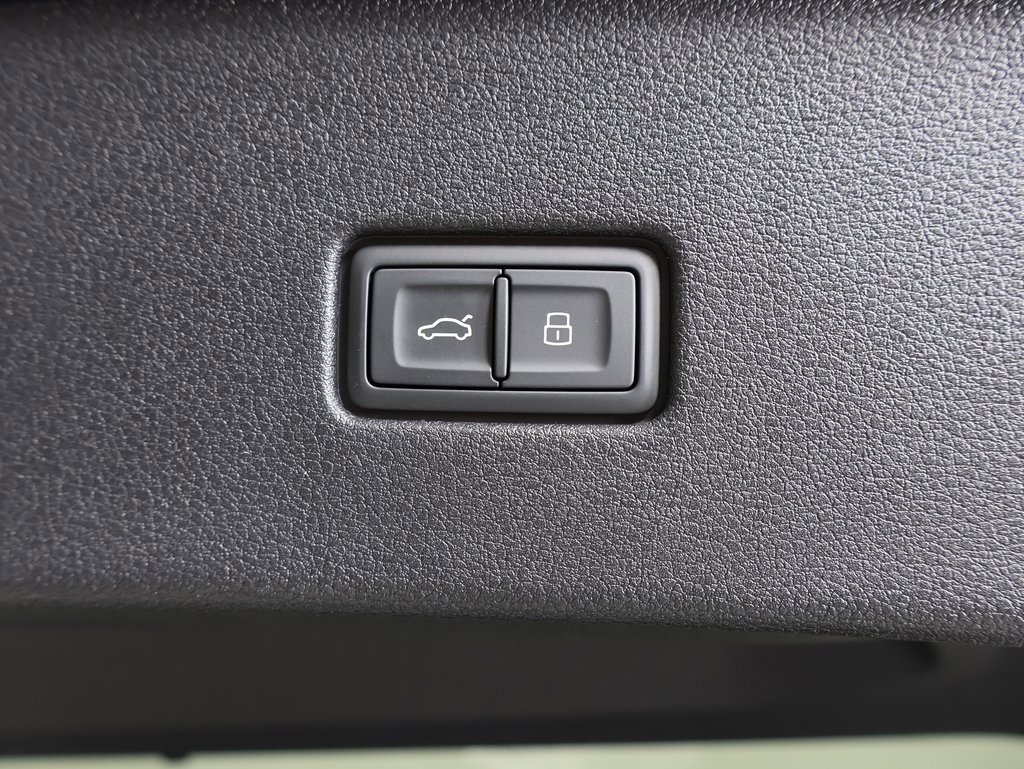 New 2026 Audi Q8 Premium Plus image 16