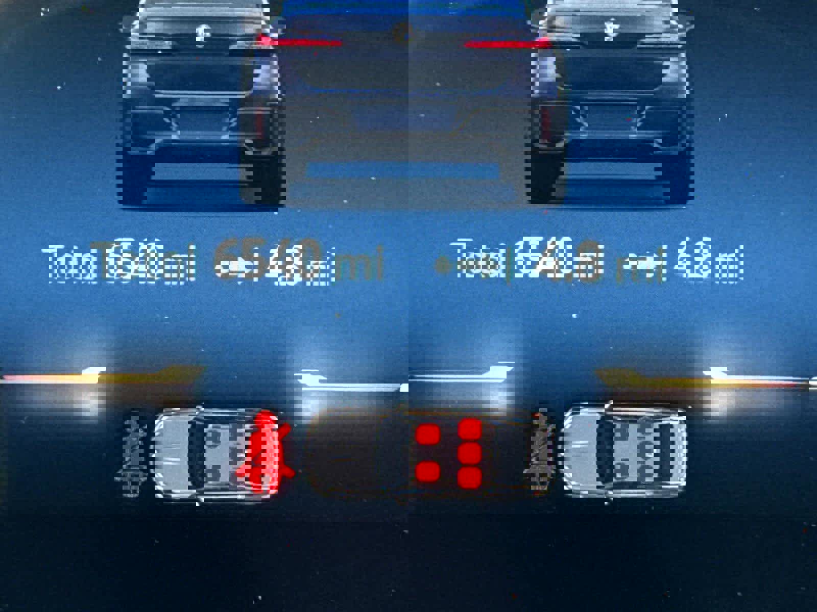 Certified 2025 BMW 760i xDrive w/ Executive Package image 25