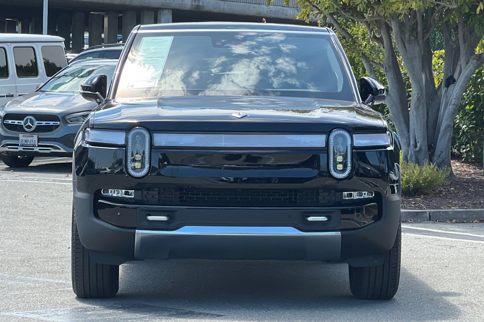 Used 2024 Rivian R1S Adventure AWD/4WD image 5