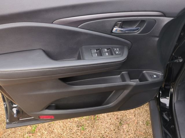 Used 2024 Honda Ridgeline Sport image 12