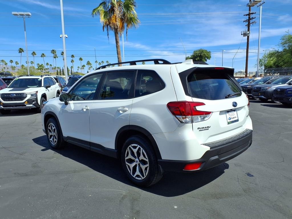 Used 2023 Subaru Forester Premium image 12