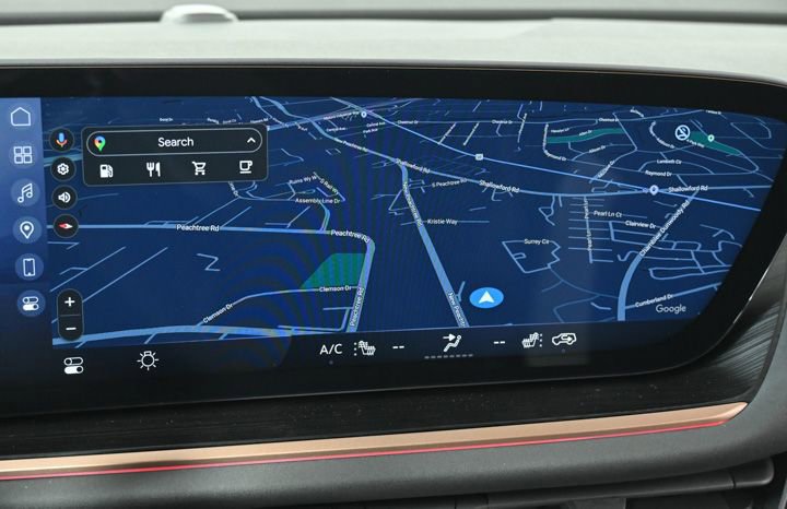 New 2025 Buick Envision Sport Touring image 13