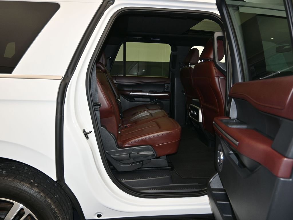 Used 2023 Ford Expedition Max Limited image 29