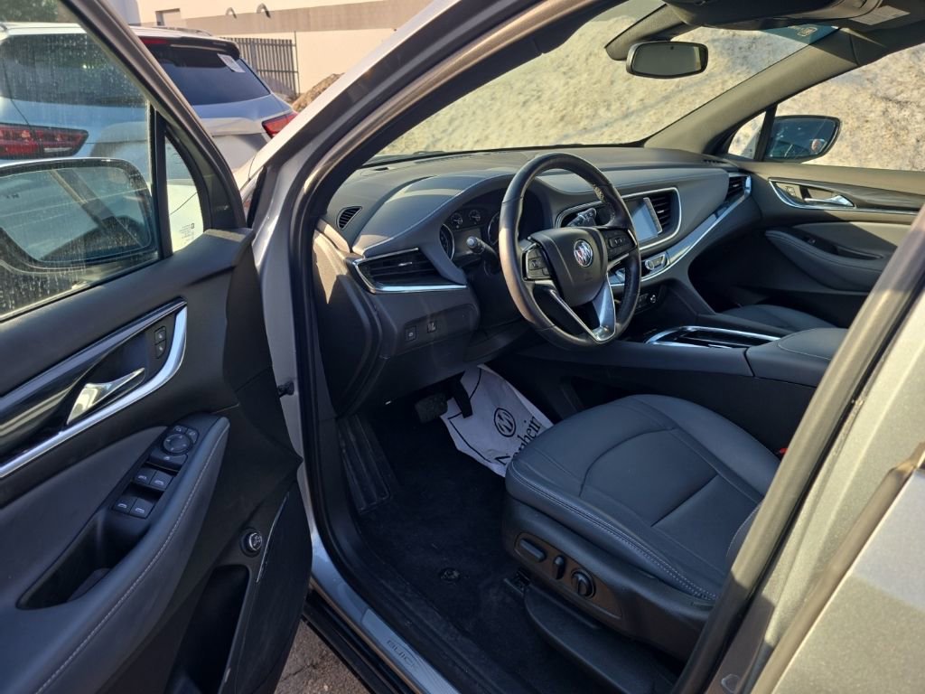 Used 2024 Buick Enclave Essence w/ Sport Touring Edition image 7