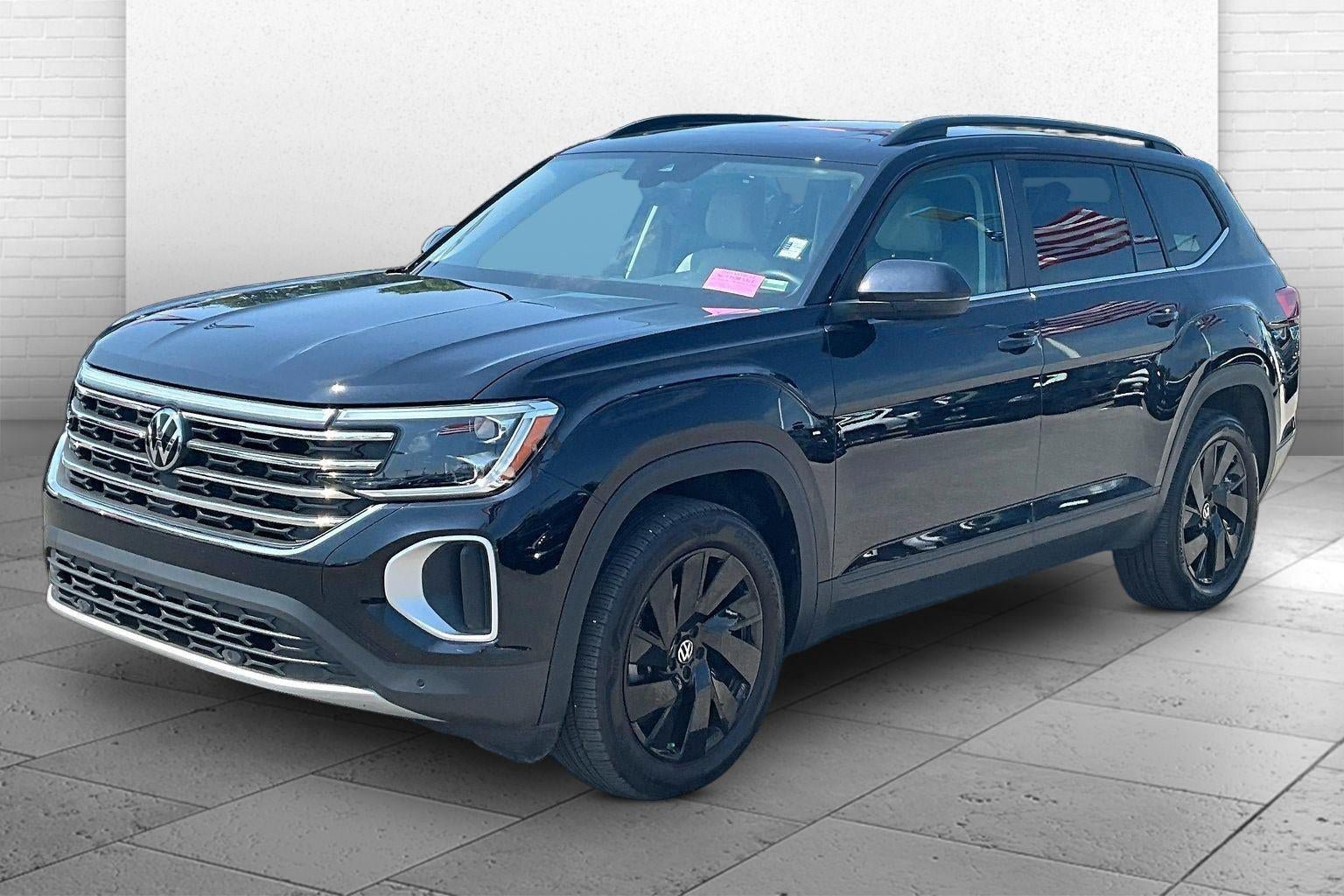 Used 2024 Volkswagen Atlas SE AWD/4WD image 10