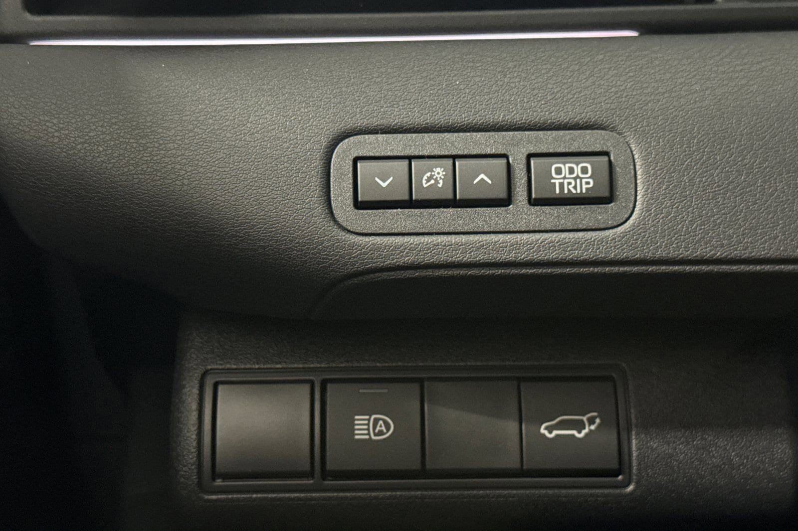 New 2026 Toyota C-HR AWD/4WD image 30