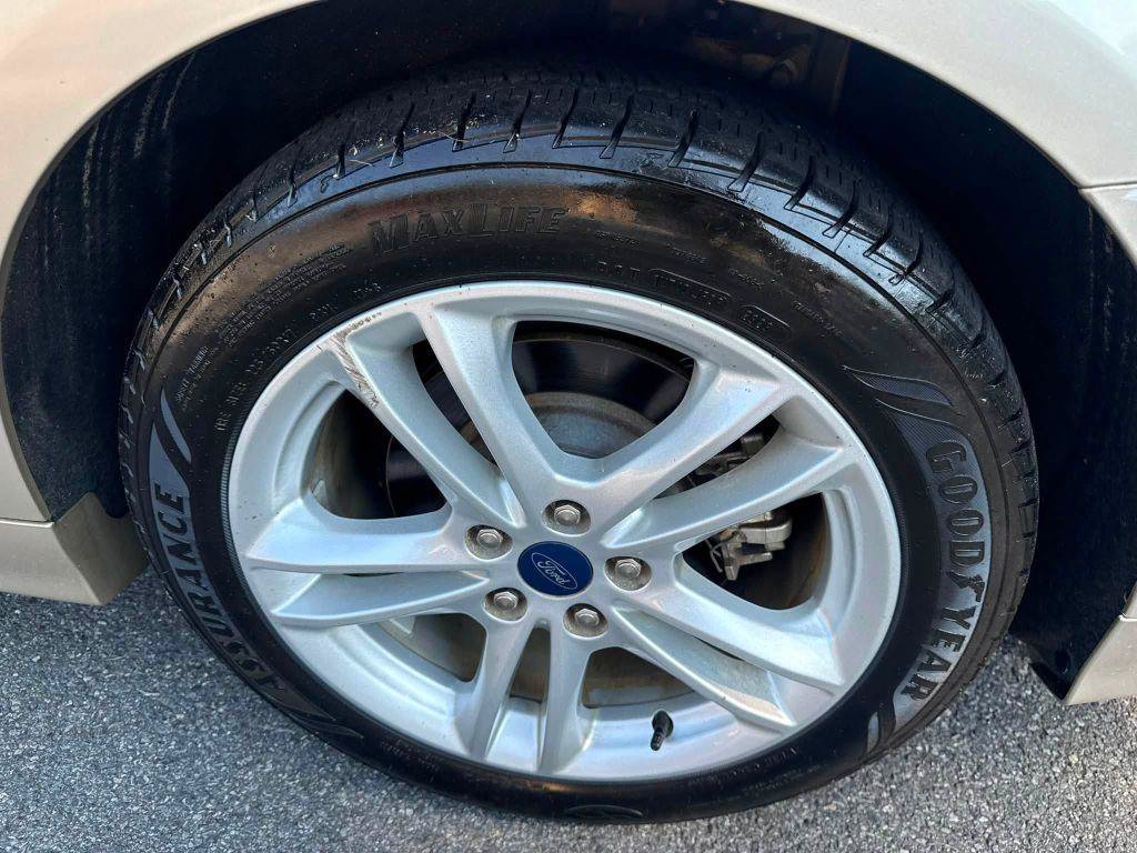Used 2018 Ford Fusion S FWD image 33
