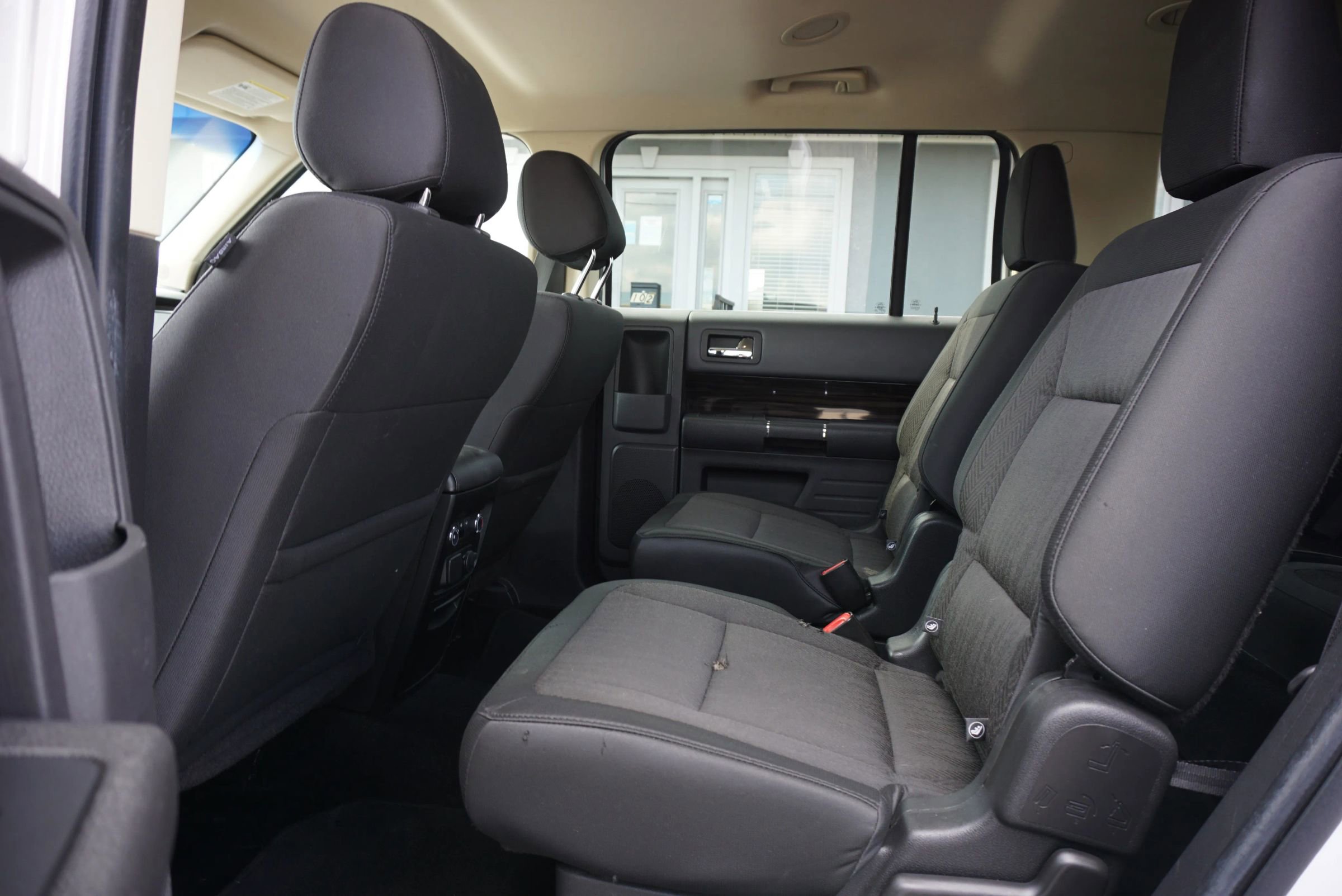 Used 2019 Ford Flex SEL image 20