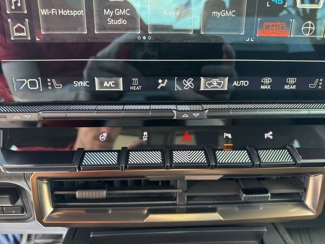 Used 2025 GMC Hummer EV 3X AWD/4WD image 31