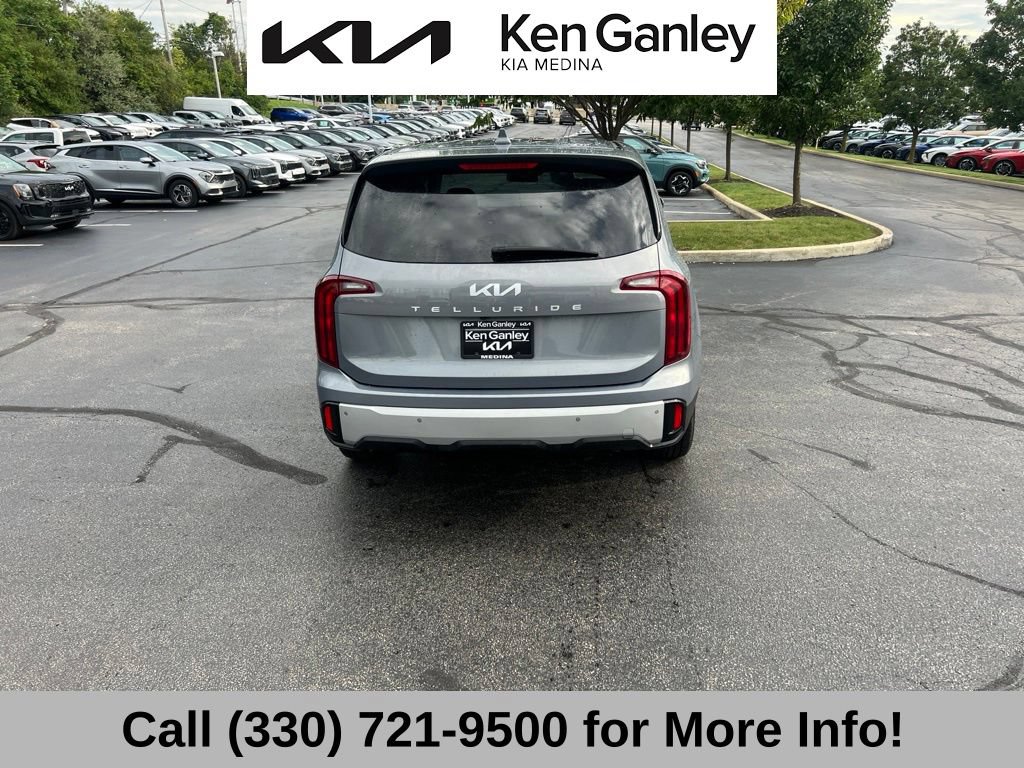 Used 2024 Kia Telluride LX FWD image 13