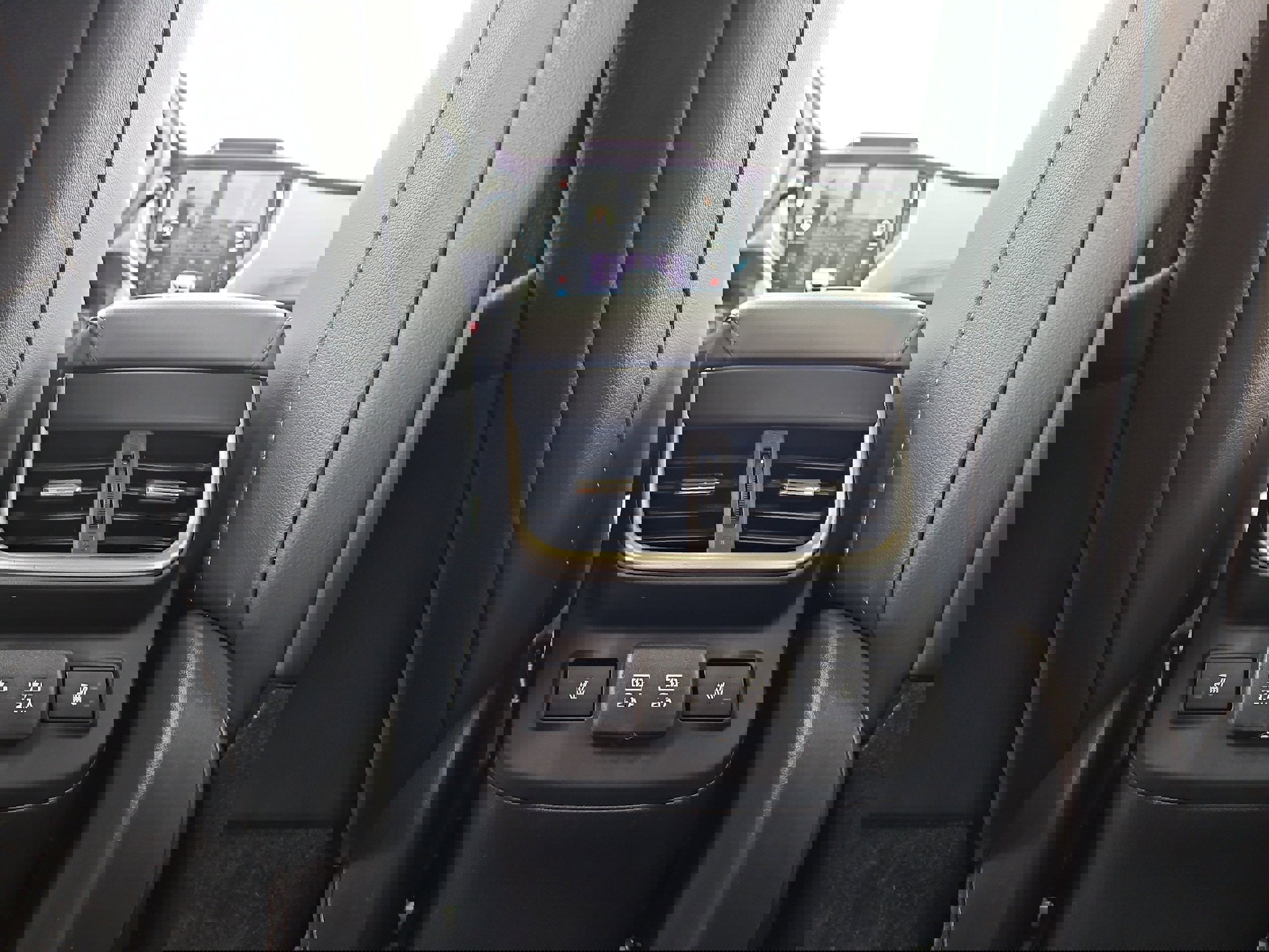 Used 2020 Subaru Outback Limited w/ Popular Package #2 image 23