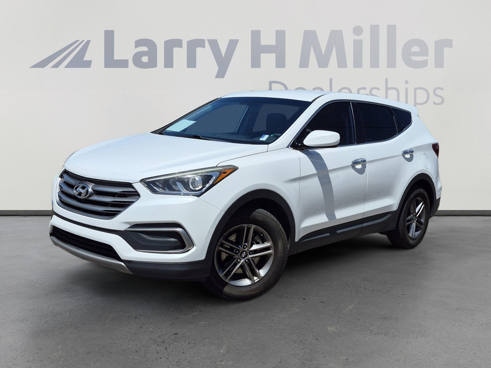 Used 2018 Hyundai Santa Fe Sport AWD/4WD image 1