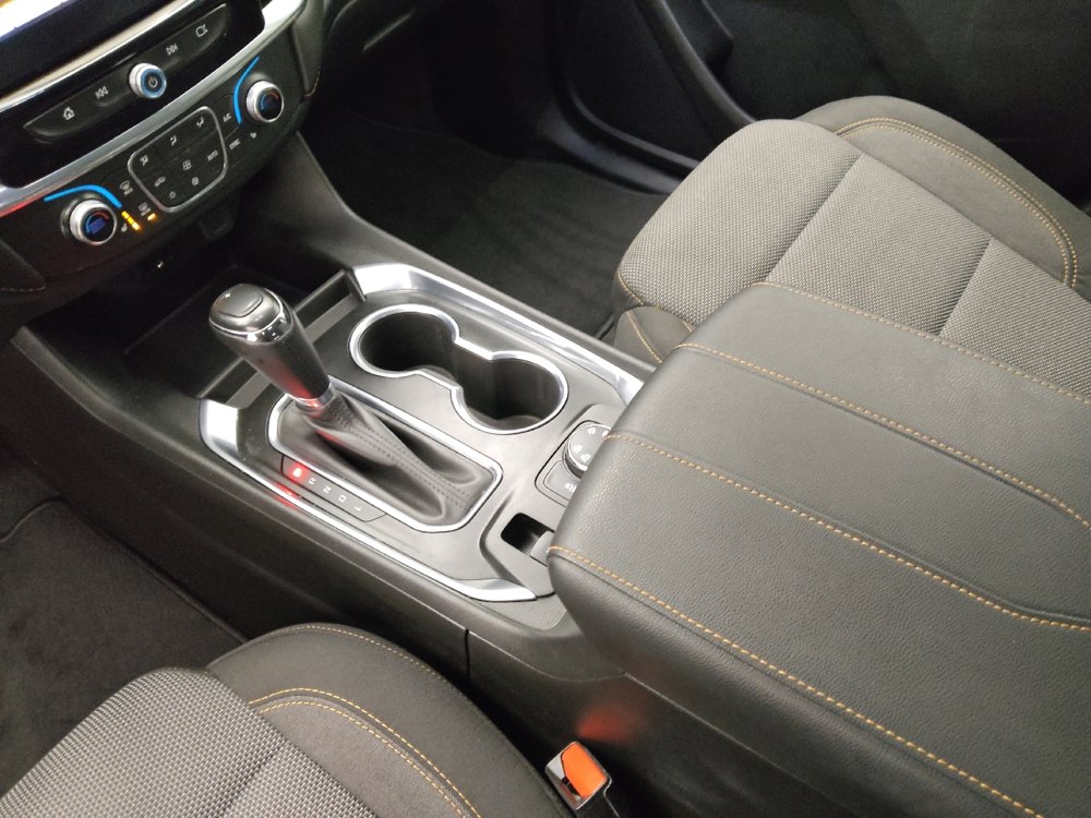 Used 2019 Chevrolet Traverse LT image 26