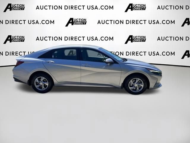 Used 2022 Hyundai Elantra SE w/ Cargo Package FWD image 20