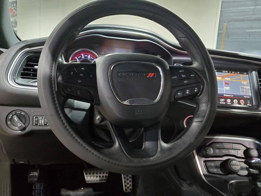 Used 2015 Dodge Challenger R/T Plus RWD image 24