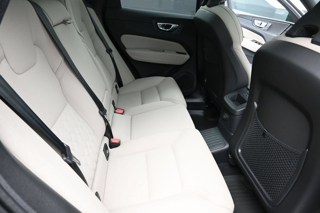New 2026 Volvo XC60 T8 Plus w/ Climate Package AWD/4WD image 19