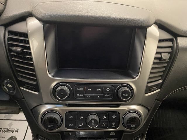 Used 2017 Chevrolet Suburban Premier AWD/4WD image 35