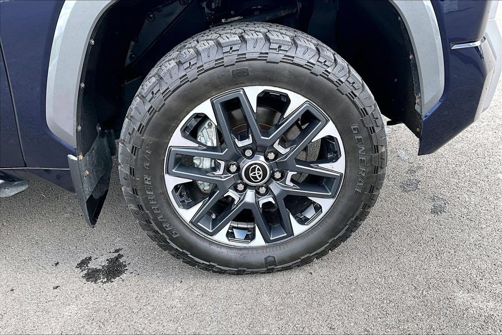 Used 2023 Toyota Tundra Limited AWD/4WD image 9