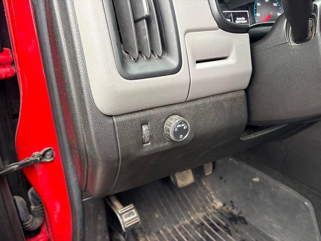 Used 2018 Chevrolet Colorado W/T w/ WT Convenience Package RWD image 15